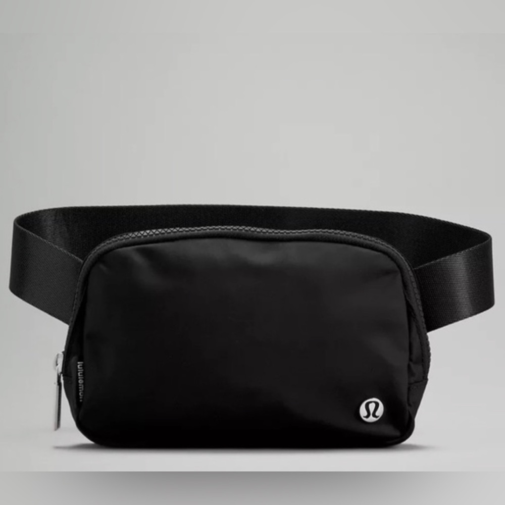 NWT Black Everywhere Belt Bag EBB